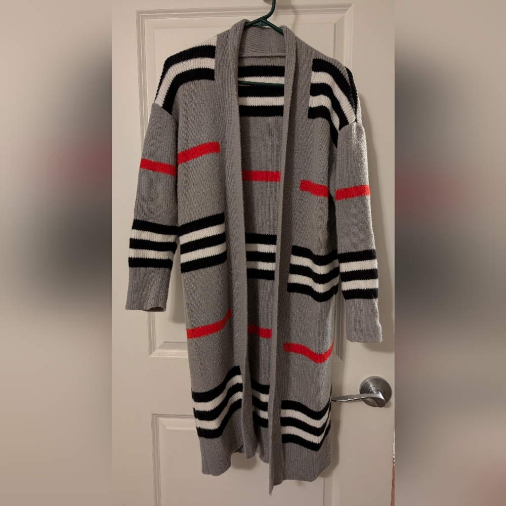 Elegant Gray Striped Women's Cardigan